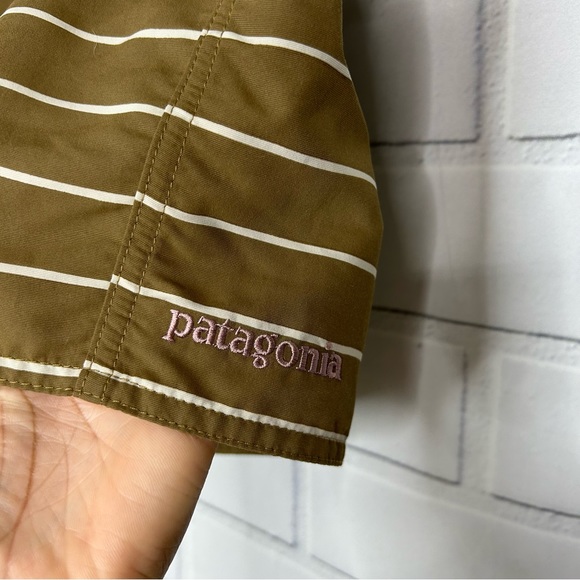 Patagonia Men’s Wavefarer Stripe Board Shorts size 38 - Picture 2 of 7